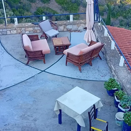 Rizos Veranda - Ισώματα