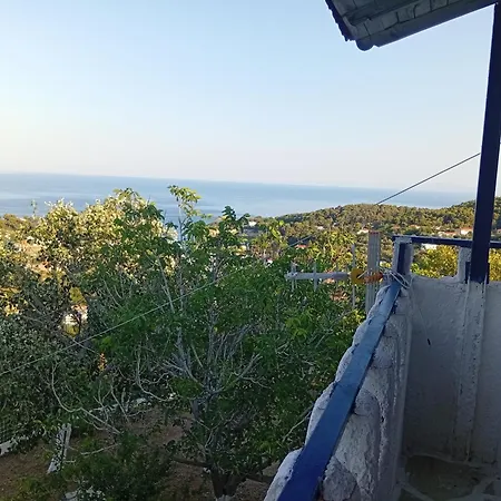 Ξενοδοχείο Rizos Veranda - *