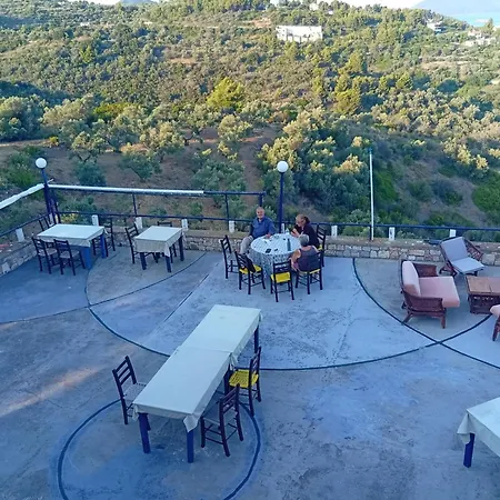 Rizos Veranda - Ξενοδοχείο Ισώματα