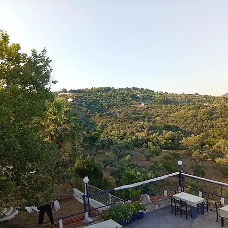 Rizos Veranda - Ξενοδοχείο *